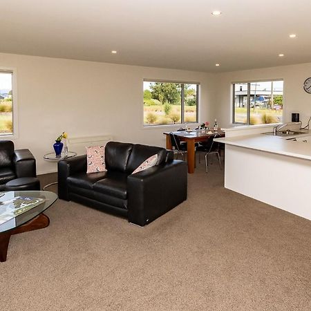 Poppa Pete's - Te Anau Holiday Home Exterior foto
