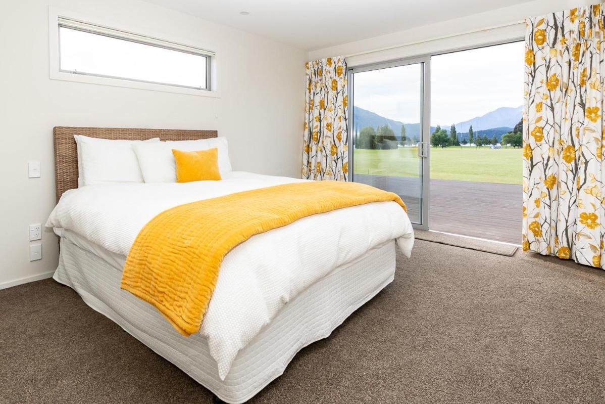 Poppa Pete's - Te Anau Holiday Home Exterior foto