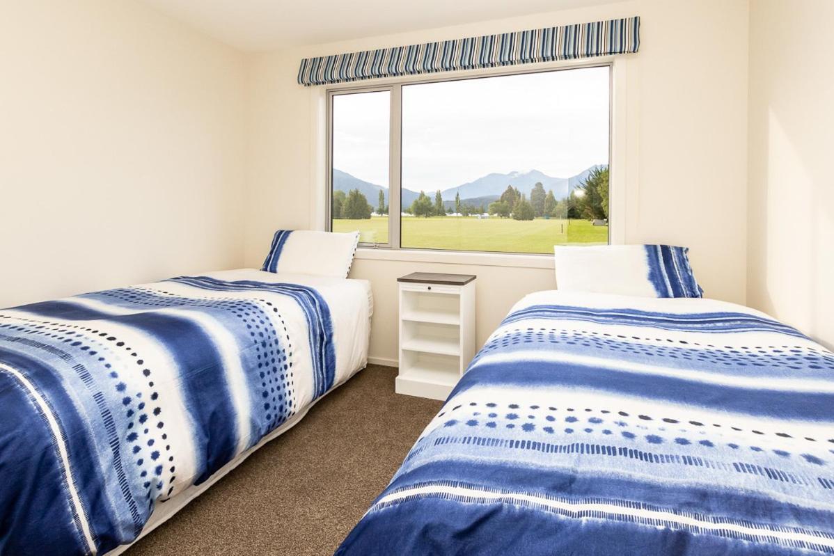 Poppa Pete's - Te Anau Holiday Home Exterior foto