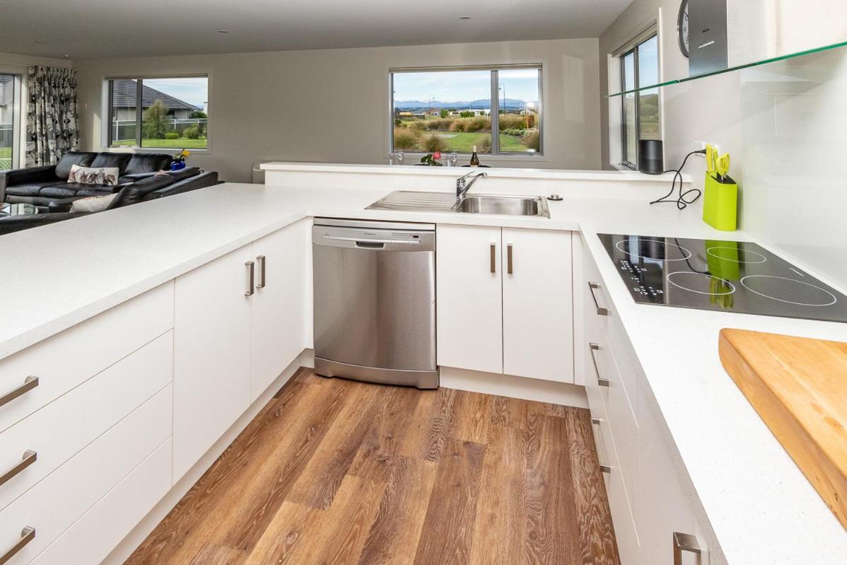 Poppa Pete's - Te Anau Holiday Home Exterior foto